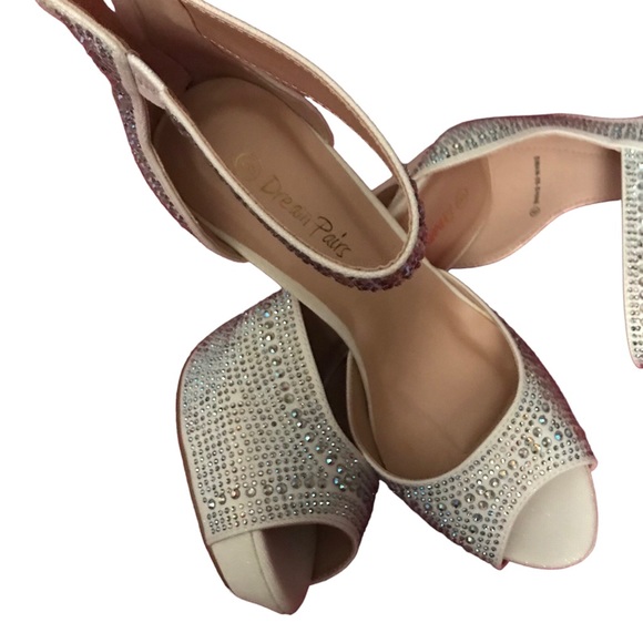 Shoes - Picture 3 of 7